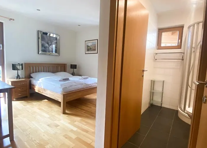 Elisabeth 5 Apartment
